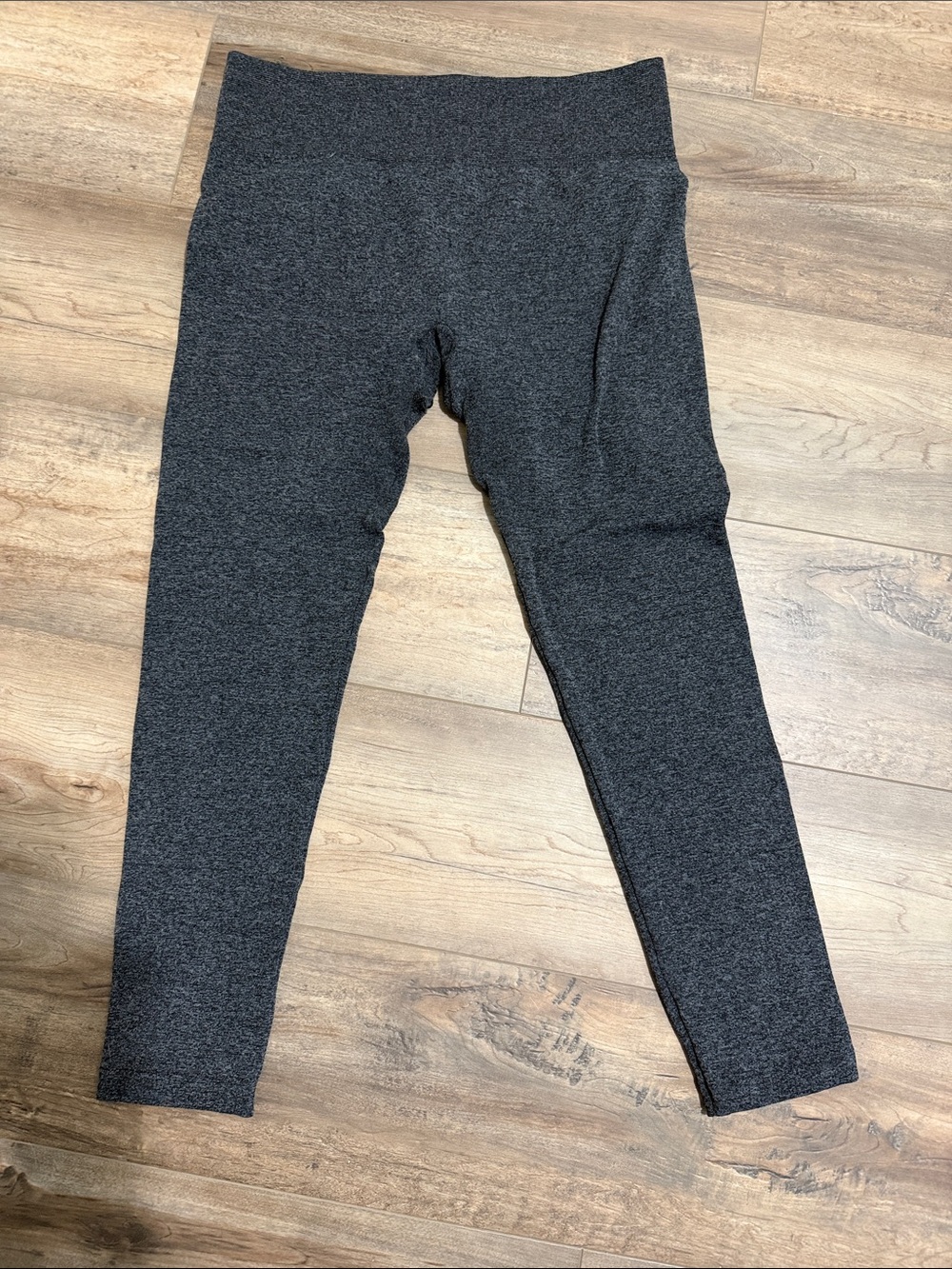 Lemon Heathered Dark Gray Leggings
